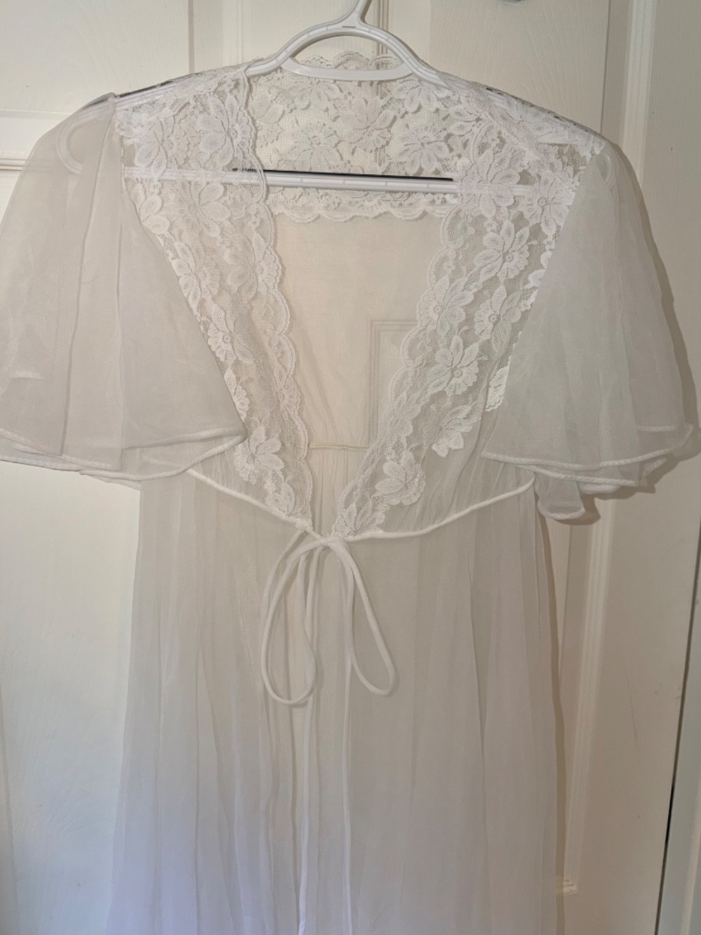 Vintage Val Mode White Sheer Lace Bridal Robe Nightgown Medium Short Sleeve 353 - Picture 2 of 5
